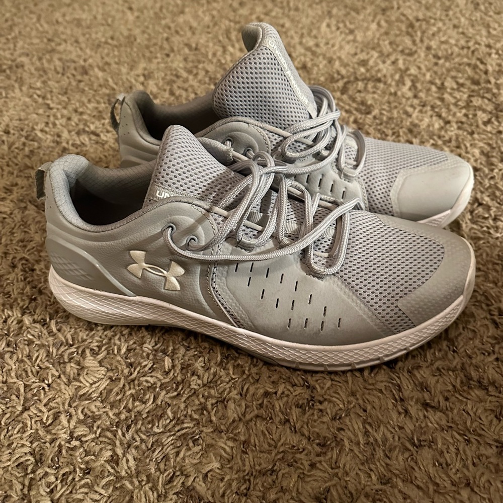 Mens. Under Armour shoes